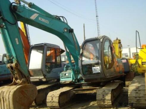 挖掘機(jī)陷車，你需要了解以下方法